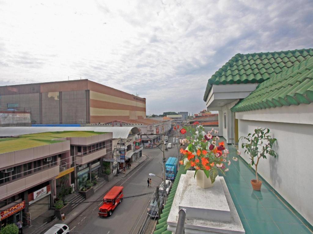 Hotel Galleria Davao Ngoại thất bức ảnh