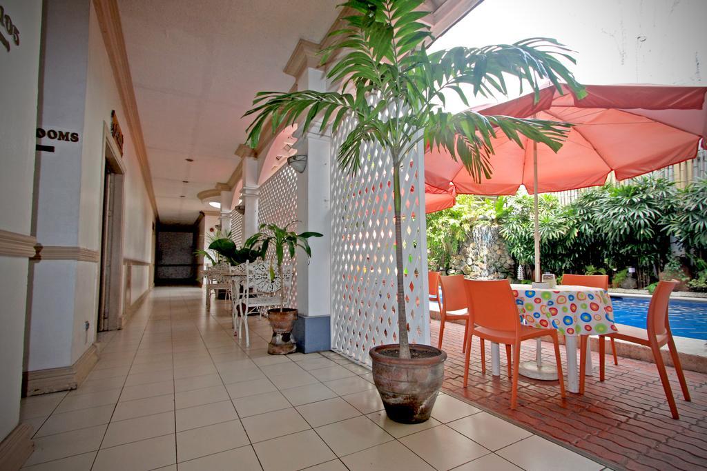 Hotel Galleria Davao Ngoại thất bức ảnh
